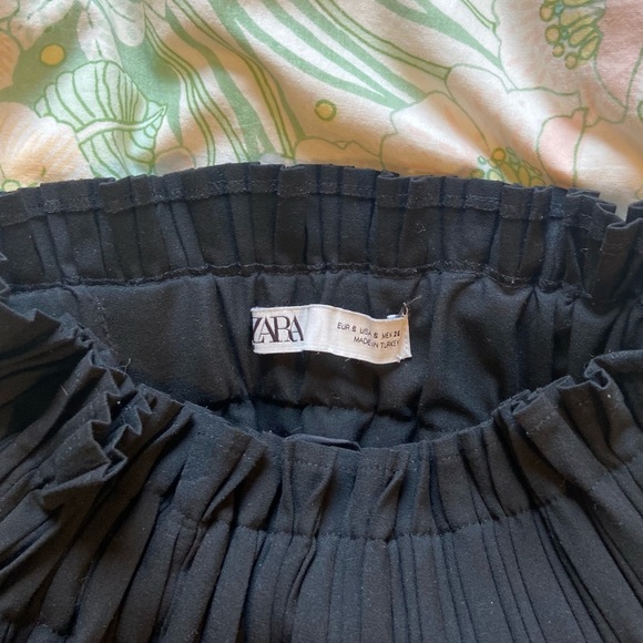 zara BLACK SKORT size small! - Picture 4 of 4
